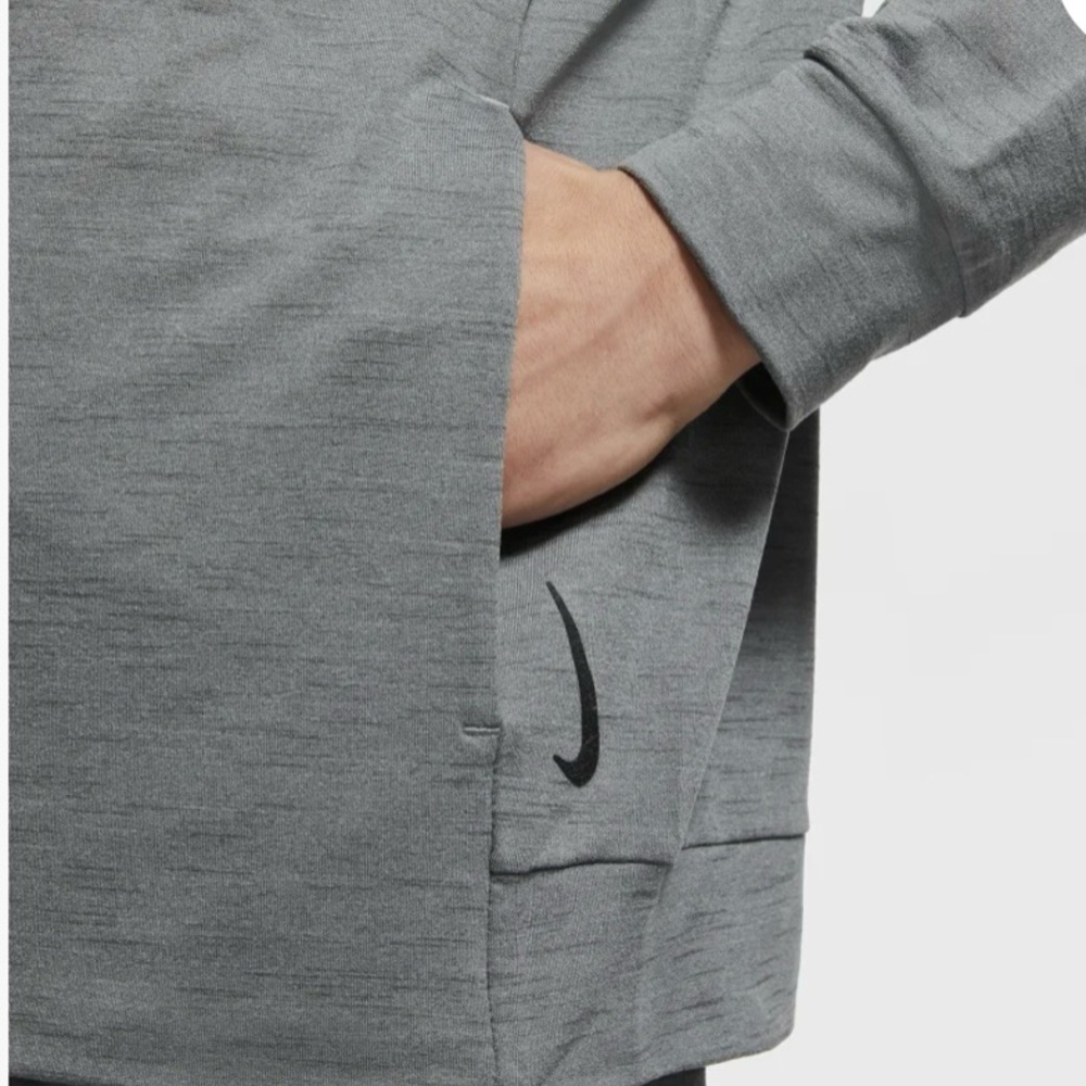 NWT Men’s Nike Train Dri-FIT Hoodie Size Small